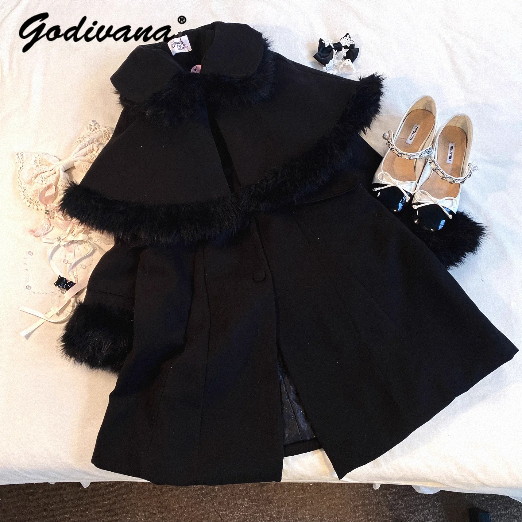 Vintage Elegant Lapel Fur Edge Single-breasted Cape Coat Ladies New Autumn and Winter Black and White Long Wool Coat Jackets