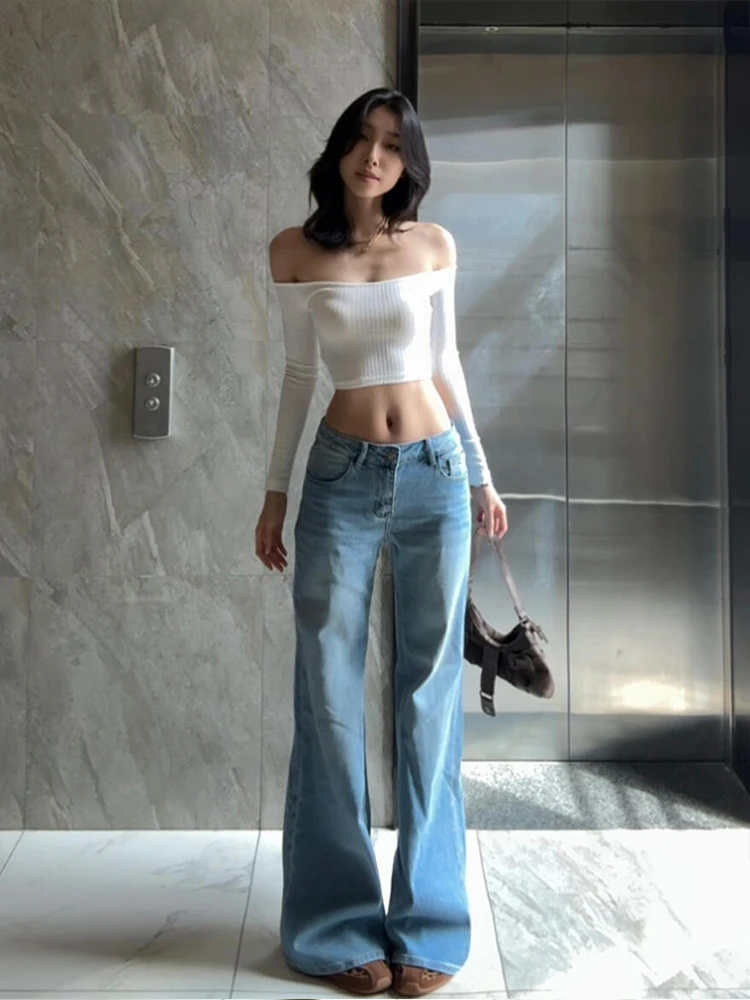 تي شيرت نسائي أبيض بأكمام طويلة وقصة ضيقة يكشف الكتفين، قميص قصير مثير ومرن يكشف البطن بلون واحد بأسلوب عملي