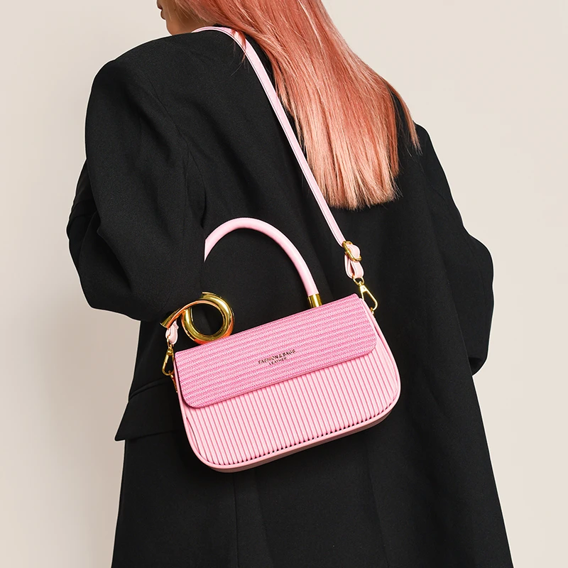 

Chic Classic Leather Messenger Bag Ladies, Shoulder and Crossbody-Bag Handbags By Famous Designer Elegant