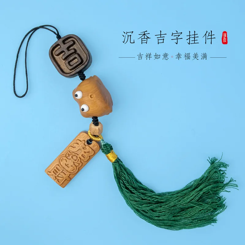 

Agarwood pendant lucky cat car hanging accessories high-end inside the car pendant rearview mirror pendant backpack chbag chamrs