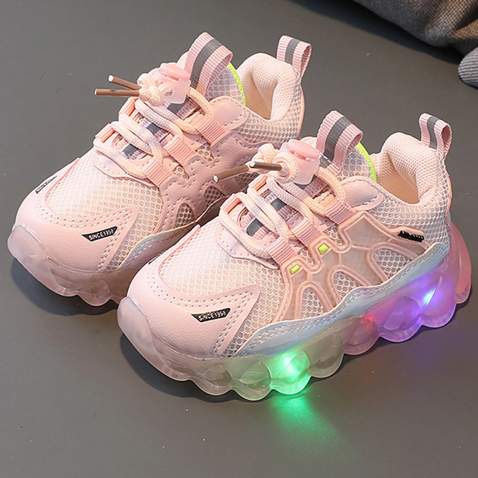 Baby Led Light Up Sport Shoes Girls Breathable Glowing Sneakers Boys Anti-slippery Sneakers Children Luminous Casual Shoes