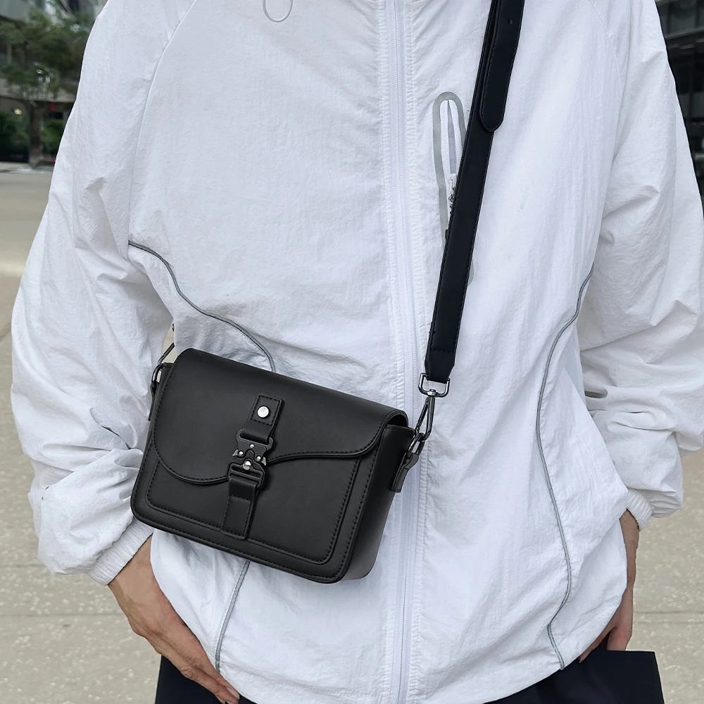 Single shoulder bag, men's genuine cowhide, niche design, casual crossbody bag, trendy texture, small square bag
