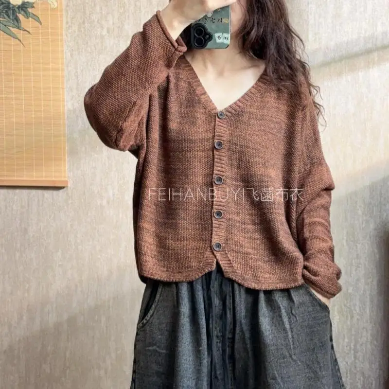 

New Spring Autumn Arts Style Women Long Sleeve Single Breasted V-neck Cardigan All-matched Casual Short Knitting Sweater F709