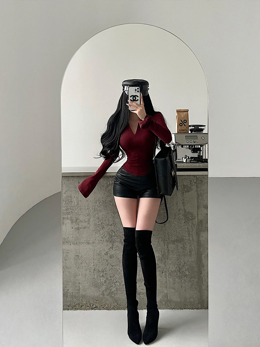 Sexy High-Waist PU Leather Shorts Tight-Fitting Slimming Boot Pants Elastic Wrap-Around Hot Pants for Young Girls Casual Wear