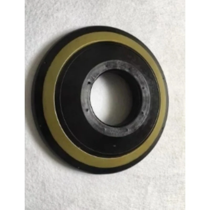 Suitable for Z-8-94129-300-1 TCM Isuzu 4FE1 Forklift Parts, Camshaft Eccentric Shaft Oil Seal