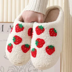 Kobiety Home Cute Cartoon Strawberry Models Cotton Slippers Couple Soft Sole Slip On Suede Slides Winter New Comfort Warm Slippers