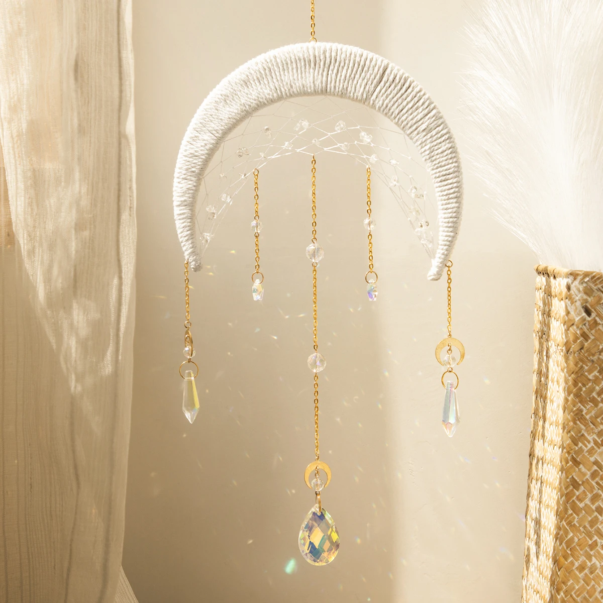 Crystal Dream Catcher Moon Suncatcher Hanging Decoration Rainbow Sun Catcher Prism Crystal Moon Ornament for Window Patio Garden