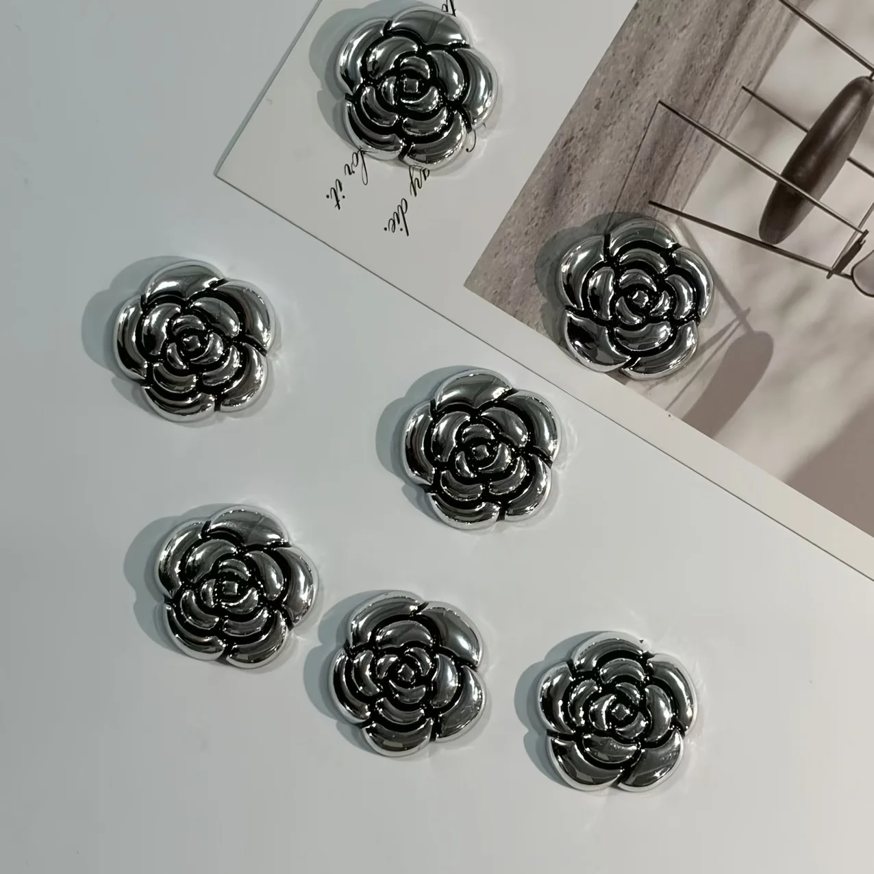 7pcs Set of Silvery Flower Refrigerator Magnets, Suitable for Kitchen, Office, Dishwasher, Vibrant Colors