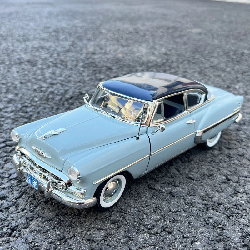 Dealer Edition Car Model,1:18 Chevrolet 1953 Bel Air,Paint Not Good,Diecast Model for Collections,Display and Gift for Friends
