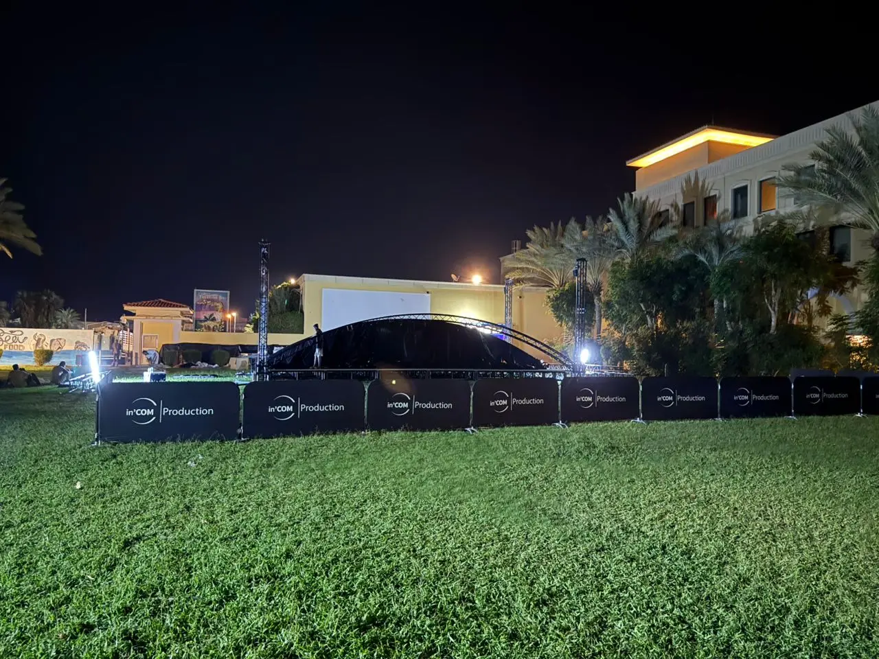 Black Truss High Quality Good Price Outdoor Aluminum Lighting Truss Stage Truss With Arc Roof For Concert Exhibition Events