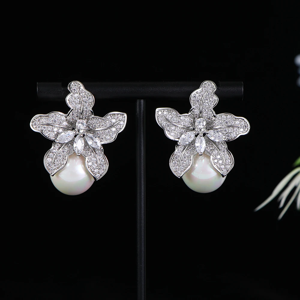 

Trendy Pearl Sweety Romantic Five-Petaled Flower Drop Earrings for Women Trendy Elegant For Women Wedding Cubic Zircon E1160