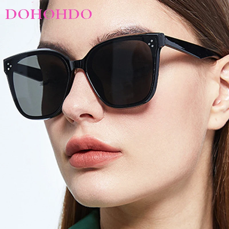 

Fashion Big Frame Rivets Square Sunglasses Women Luxury Brand Designer For Men Outdoors Travel Driving Sun Glasses Lentes UV400