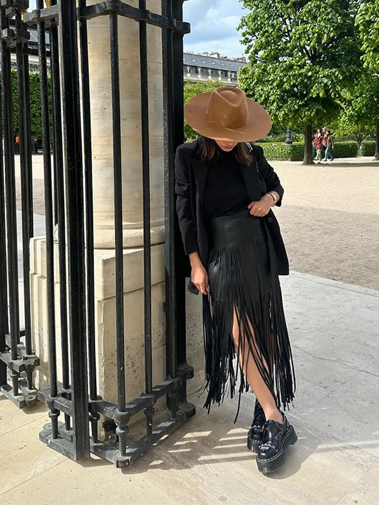 กระโปรงหนังยาวประดับพู่เซ็กซี่สำหรับผู้หญิง ทรงเอวสูง กระชับสะโพก ชุดราตรีแฟชั่น 2026 สไตล์สตรีทสำหรับฤดูใบไม้ผลิ