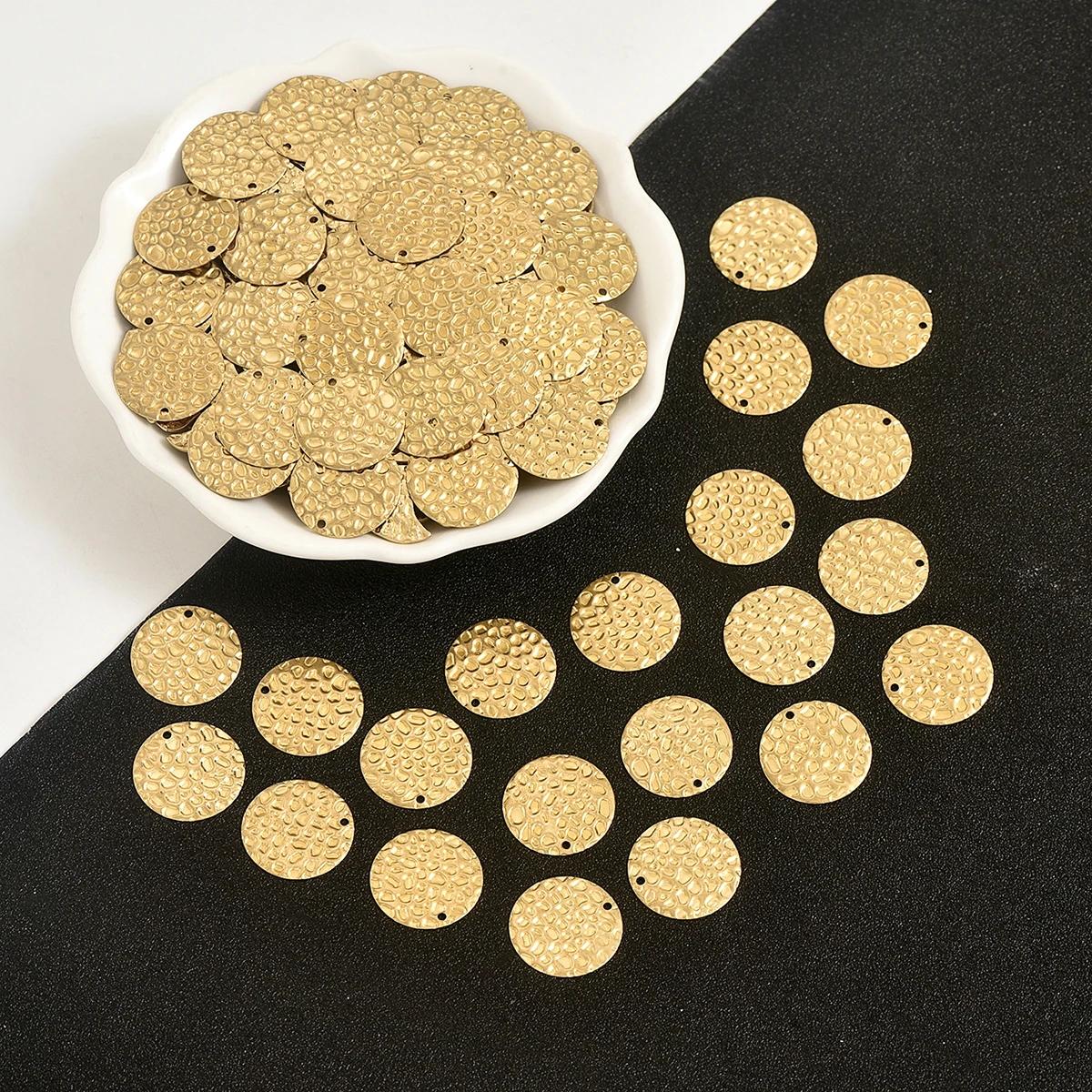 30pcs brass single hole double-sided embossed circular pendant DIY jewelry making women's earrings necklace pendant component
