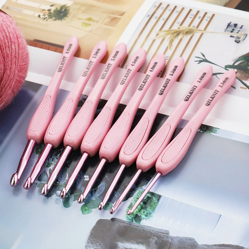 طقم 8 قطع من إبر الحياكة الورد - مراجعة Crochet Hook Set وسعره