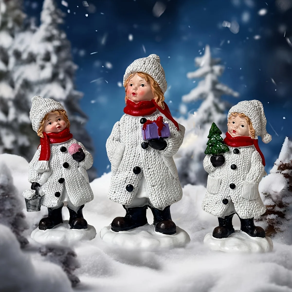 Gorgeous Snowman Resin Statue Holding Gift Box and Christmas Tree Snowman Suitable for Christmas New Year Decoration