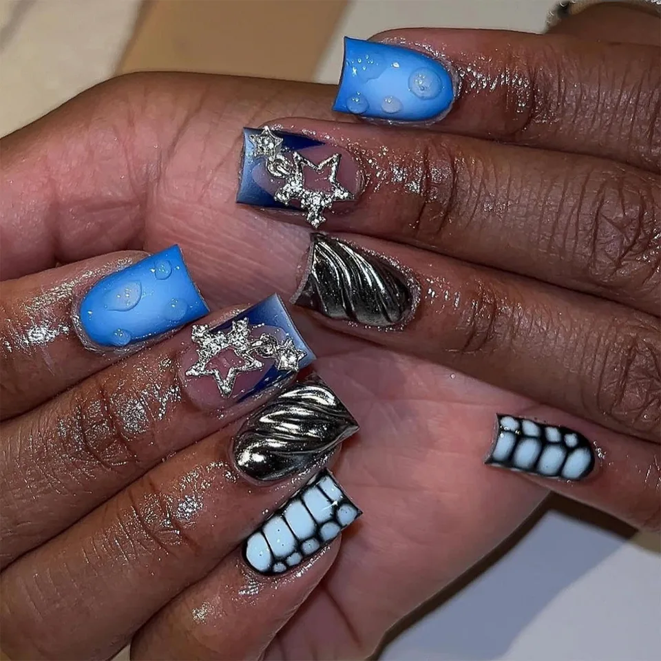 24 piezas uñas postizas rosas nude cortas de pico de pato con estampado de leopardo, moños 3D, mariposas y cerezas 3