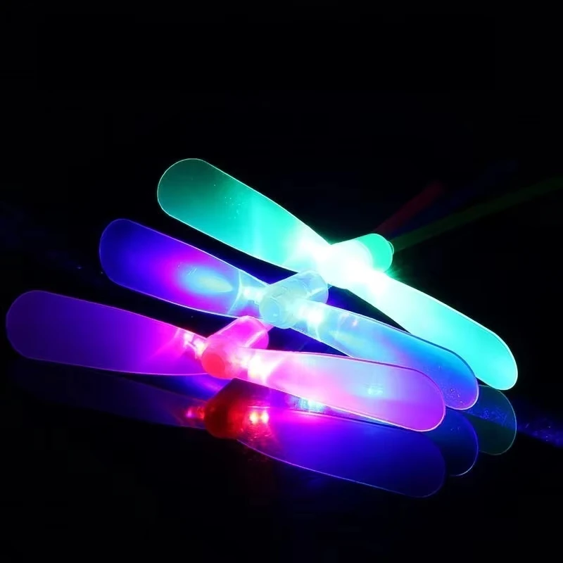 LED Luminous Bamboo Dragonfly Flying Toy Light Up Outdoor Hand Push Spinner Kids Party Favor Night Glow Children Birthday Gift