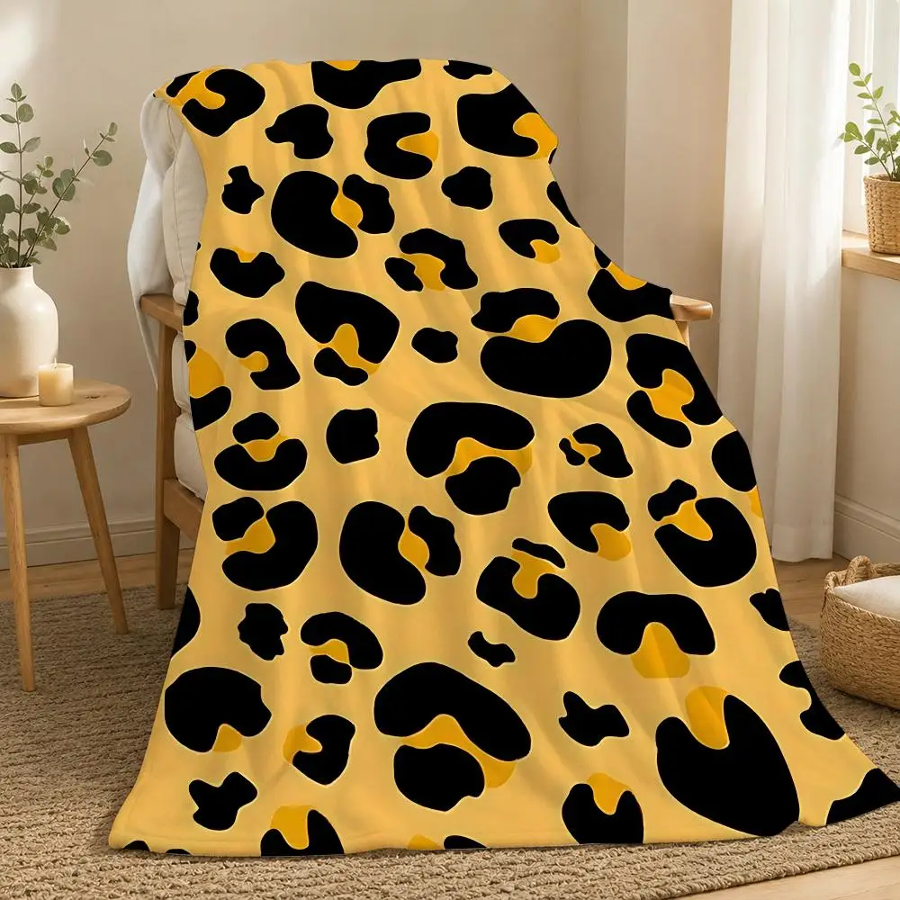 Leopard Print Animal Print Pattern Throw  flannel blanket, suitable for sofas, beds, offices,  exquisite gift blankets