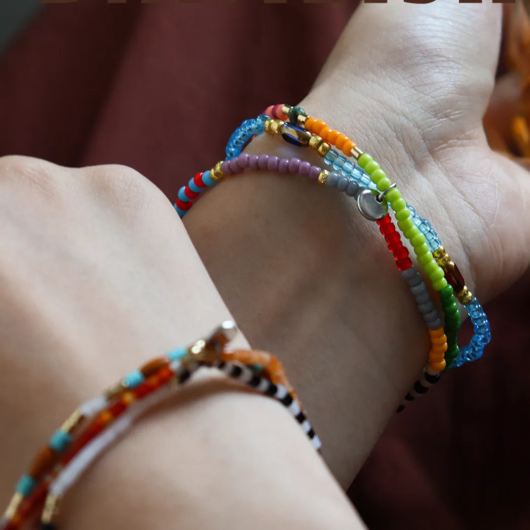 

Multilayer Colorful Glass Seed Beads Strand Bracelets for Women with Small Round Tag Adjust Wristband Female Bangles Jewelry
