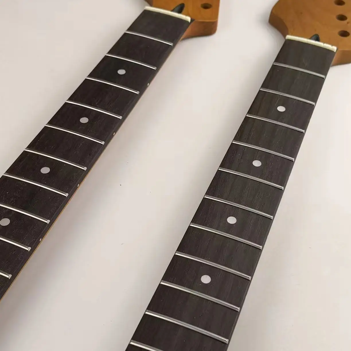 Left Hand Roasted Maple Guitar Neck 22 Frets Ebony Fretboard for ST Stratocaster Electric Guitar Replacement Parts