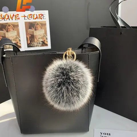2024 Fluffy Real Fox Fur Ball Poms Keychain For Women Luxury Pompom Keyring Accessories Bag Decoration Emo Trinket Jewelry Gifts