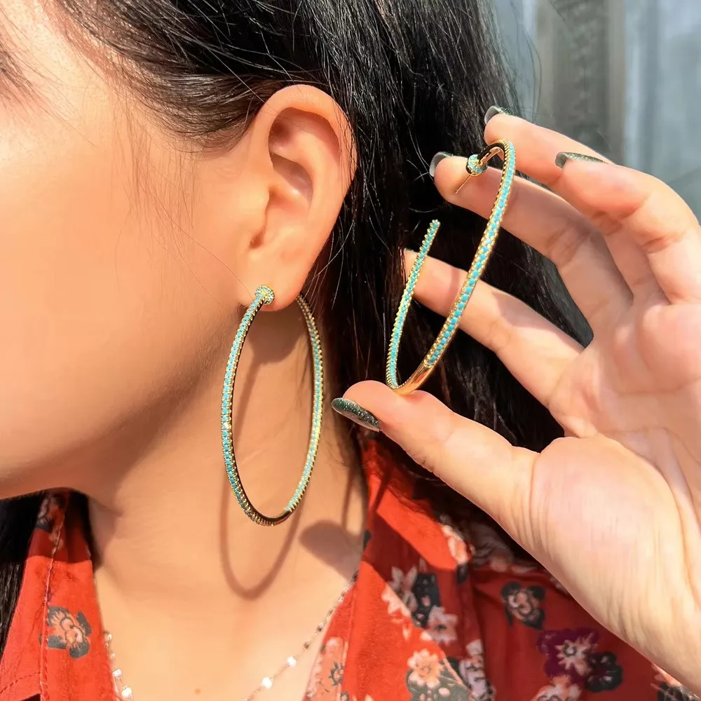 CWWZircons Übergroße Glänzende Luxuriöse Zirkon-Besetzte Riesige Statement-Rundohrringe für Damen, Vergoldeter Schmuck Großhandel E0992 – Detail 9
