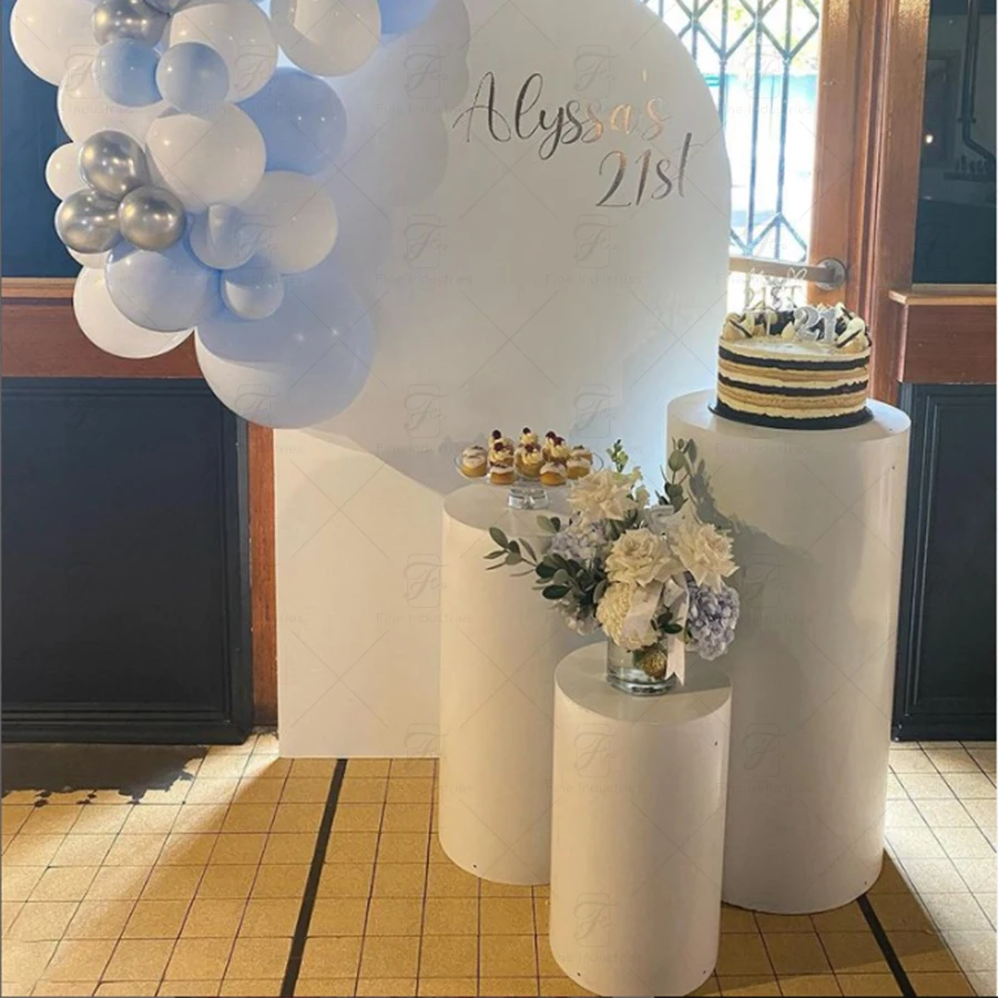 Meja kue silinder putih FW untuk dekorasi pernikahan