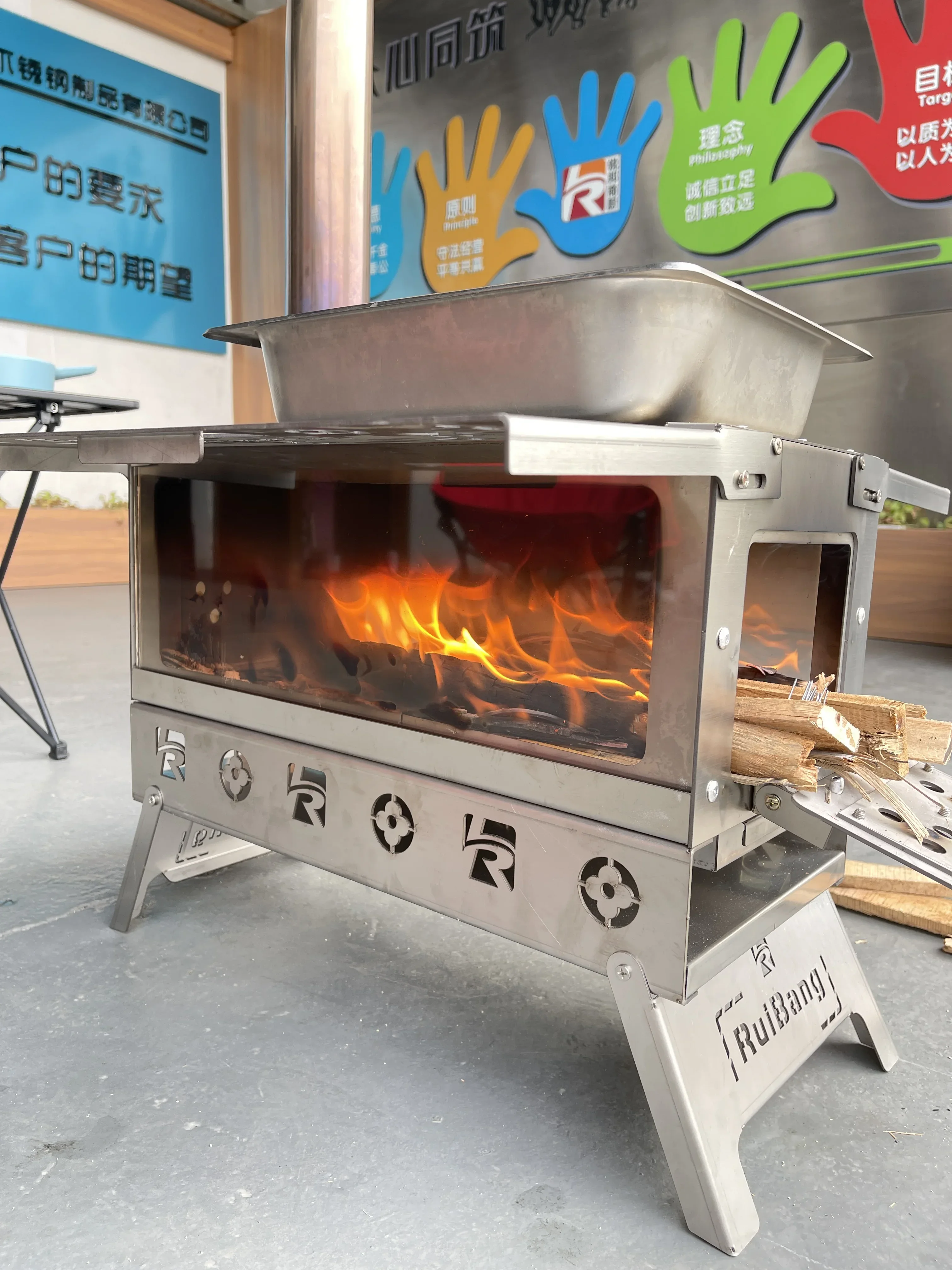 Formwell large portable charcoal or open fire with chimney, stainless steel with High temperature resistant glass