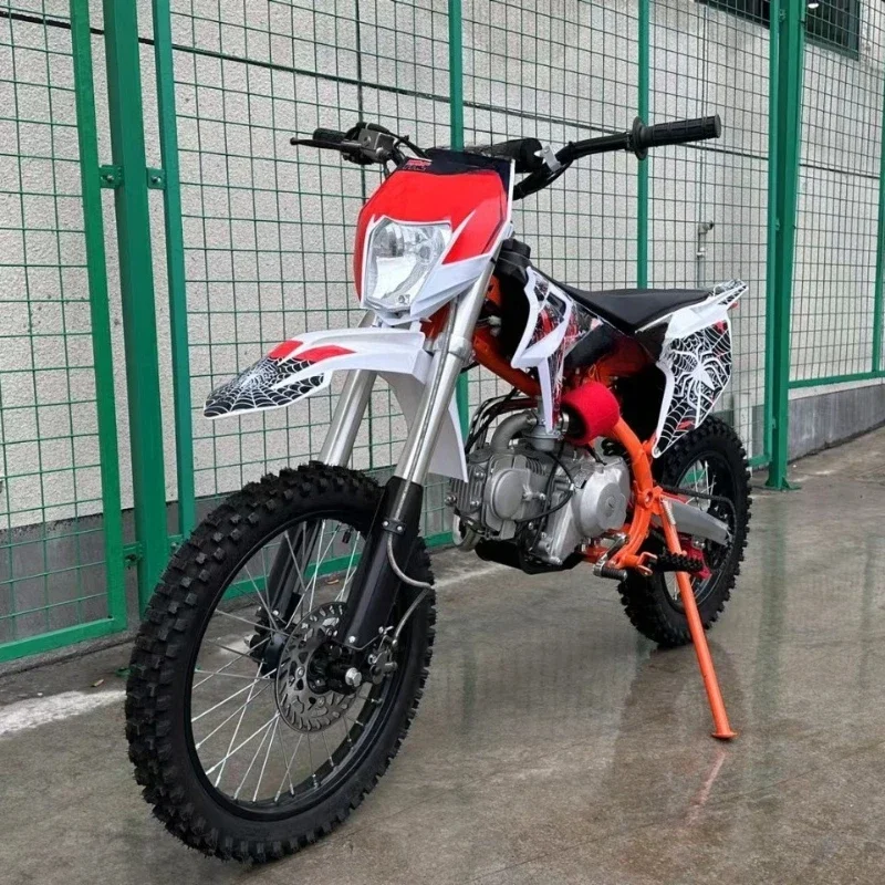 

Power all-terrain competitive mountain field, motorcycle