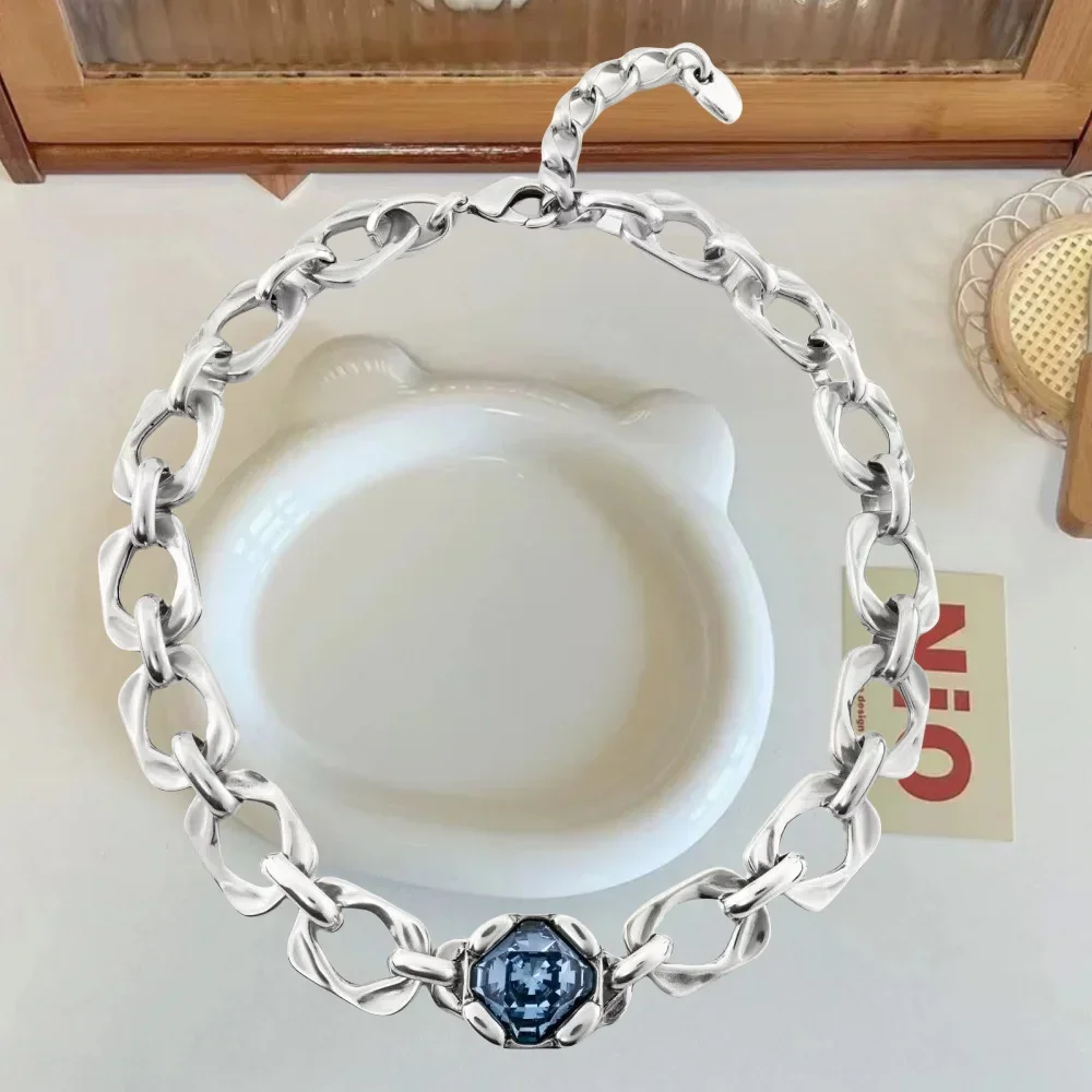 Summer New High-quality Classic Blue Crystal Chain Necklace, Women's Collarbone Chain Accessories, Gifts for Friends' Banquets