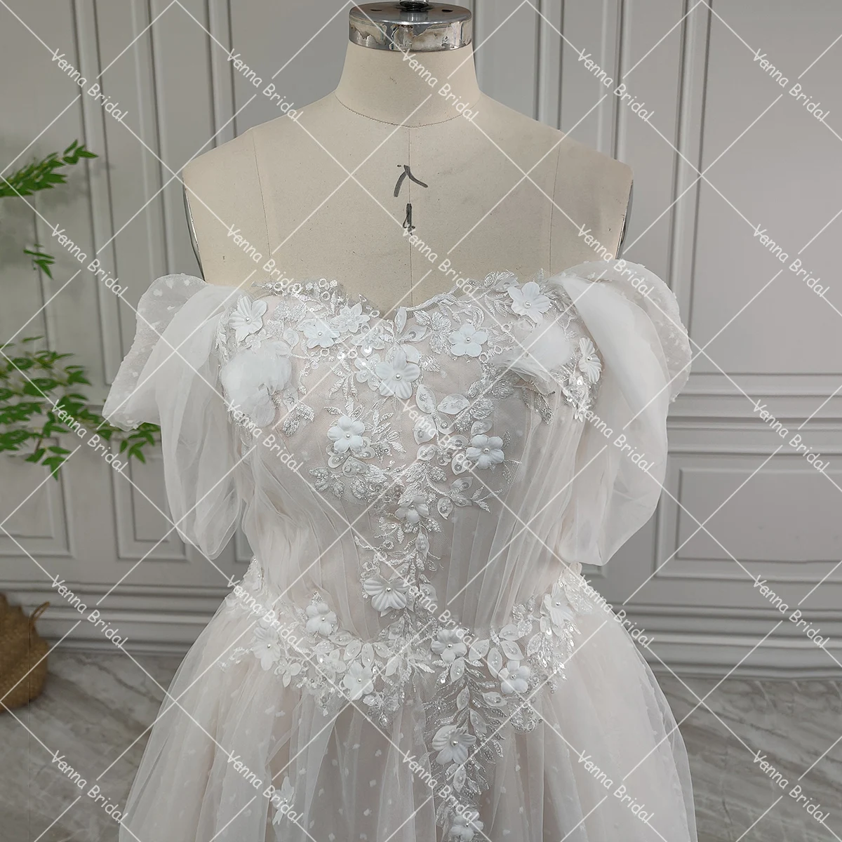 Romantic Floral Laces Wedding Dress Lace Up Closure Sweetheart A Line High Split Customized Princess 3D Embroidered Bridal Gown