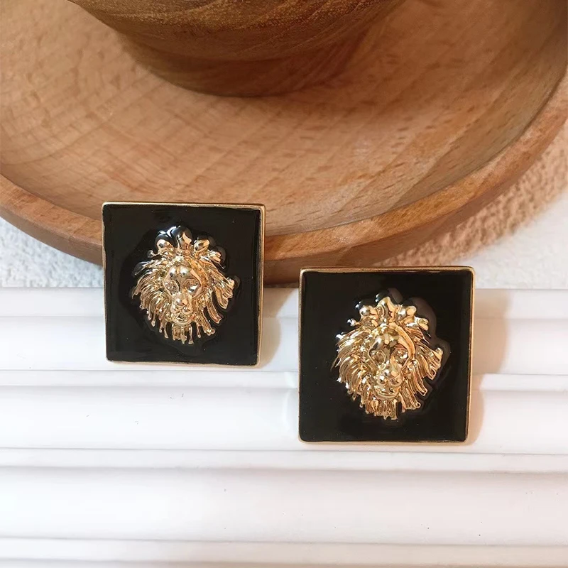 Fashion Trendy Enamel Mini Lion Head Geomtric Earrings Elegant Temperament Design Earrings For Women Female Accessories