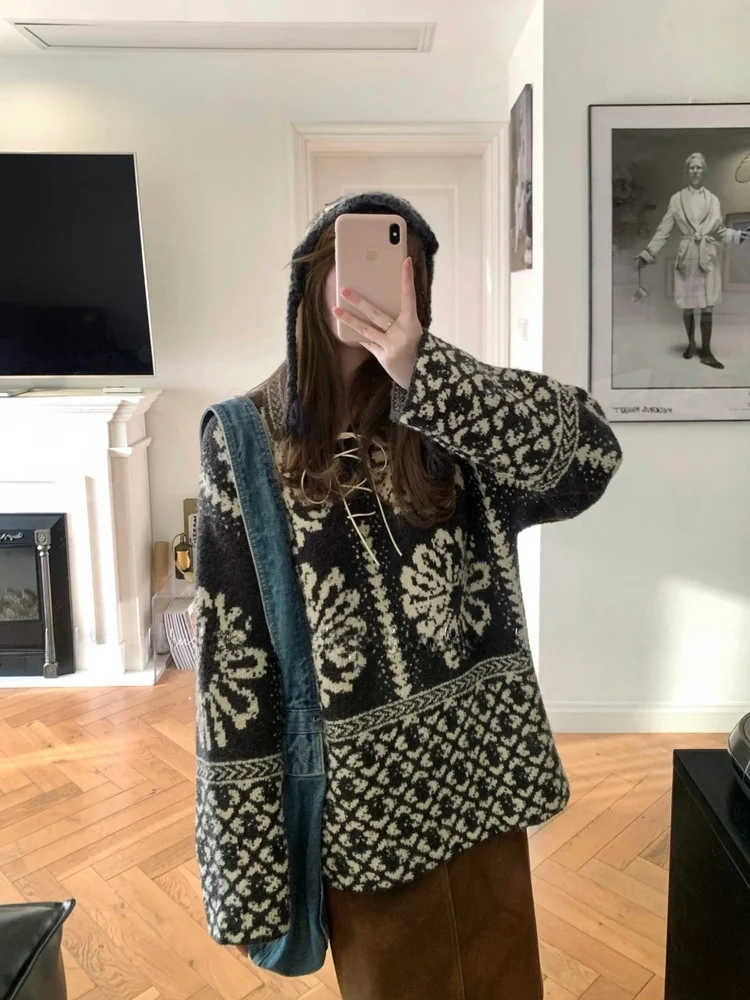 

Seoul 25FW Women's Retro Fair Isle Knitted Sweater with Tie-Belted Collar Warm Casual Style Long Sleeve Plant Floral Pattern