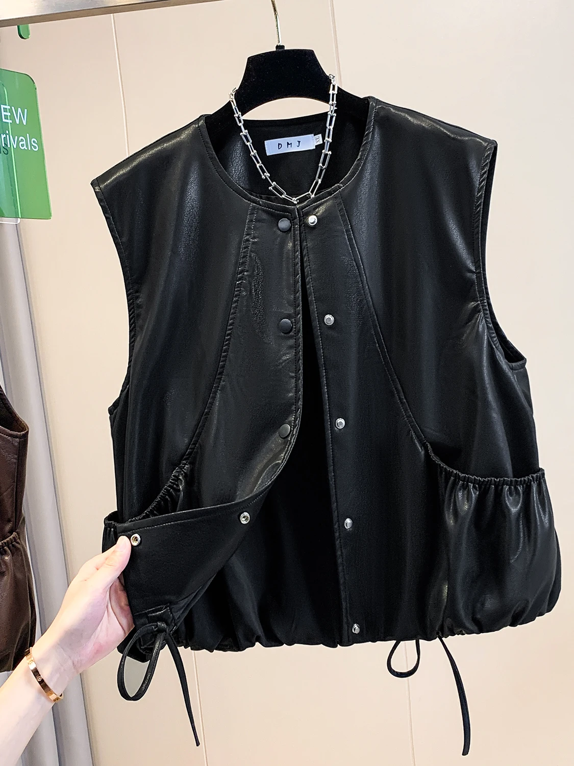Loose Casual Retro Biker Feel PU Leather Jacket Women's Sleeveless Slim round Neck Vest Autumn Winter New Arrival Fashion