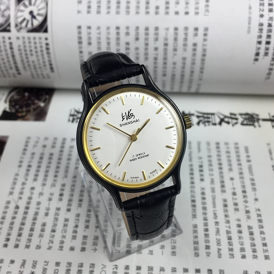 Original stock, Shanghai 8120 type 17 drill black shell strip nail white surface manual mechanical watch, diameter 35mm