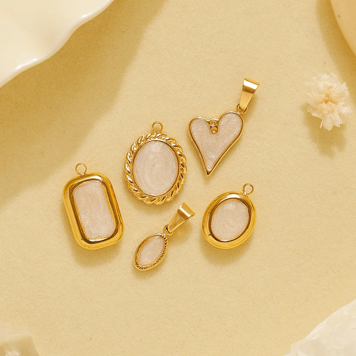 

5pcs Handmade Stainless Steel Pendants Charms Love Heart Golden Color Necklace Pendant Connectors Diy Jewelry Making Findings