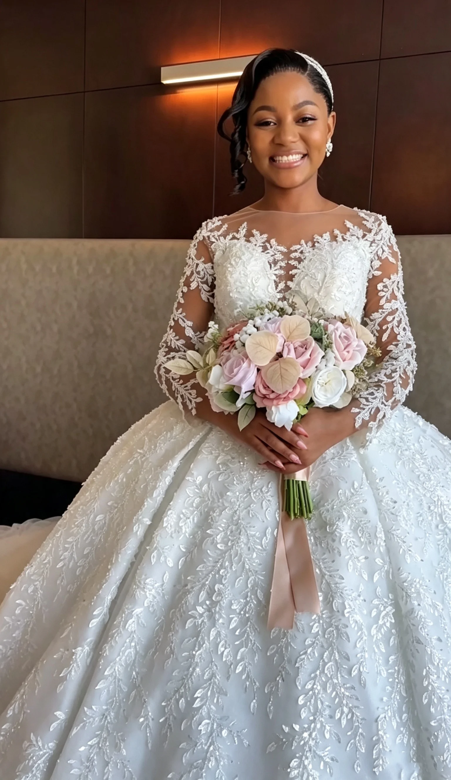 Luxury Lace Long Sleeve Ball Dress Wedding Dress Sparkling Tulle Cathedral Train Plus Size African Bride Dress Customized