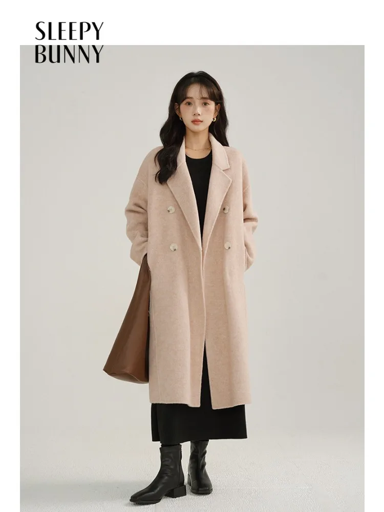 

Elegant Wool Long Coat Soft Double-Faced Winter Overcoat Women Warm Mid-Length Loose Fit Outerwear with Lapel and Button Design