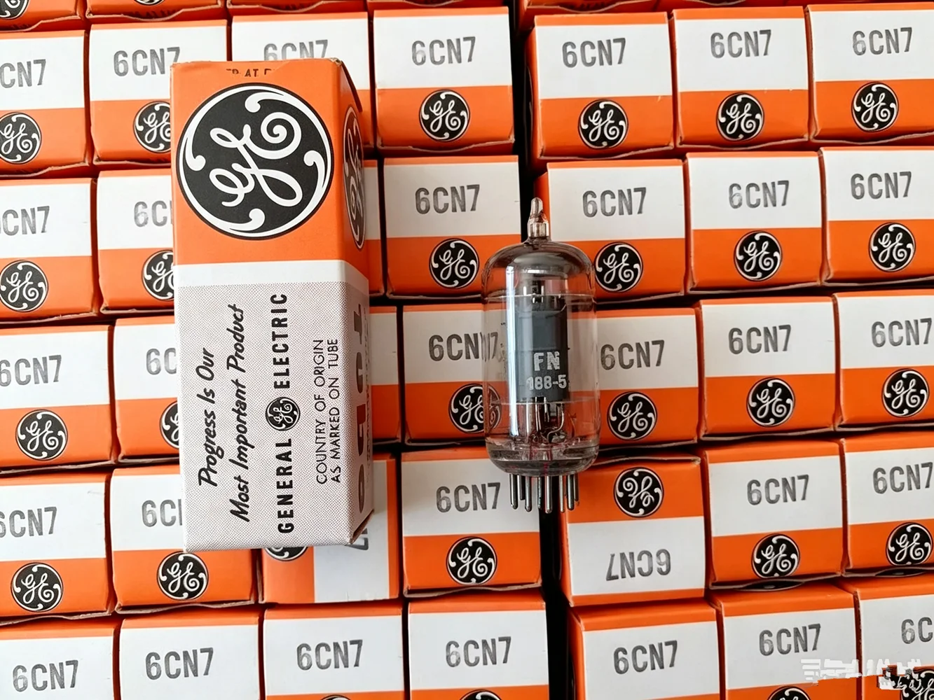 Original Spec 6CN7 9Pin Small Glass Audio Tube Electronic Instrument Restoration Spare Part for Audio Equipment