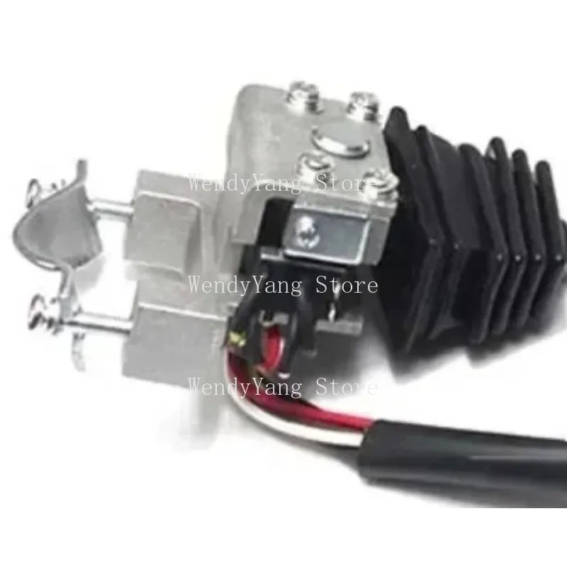 

Suitable for Electric Forklift Switch JK352 Direction Switch Front and Rear Shift Switch 3-wire/5-wire