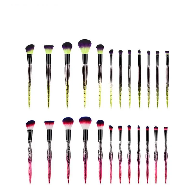12 pièces/lot pinceaux de maquillage professionnels correcteur Blush fond de teint poudre yeux lèvres visage mélange pinceau de maquillage outil cosmétique