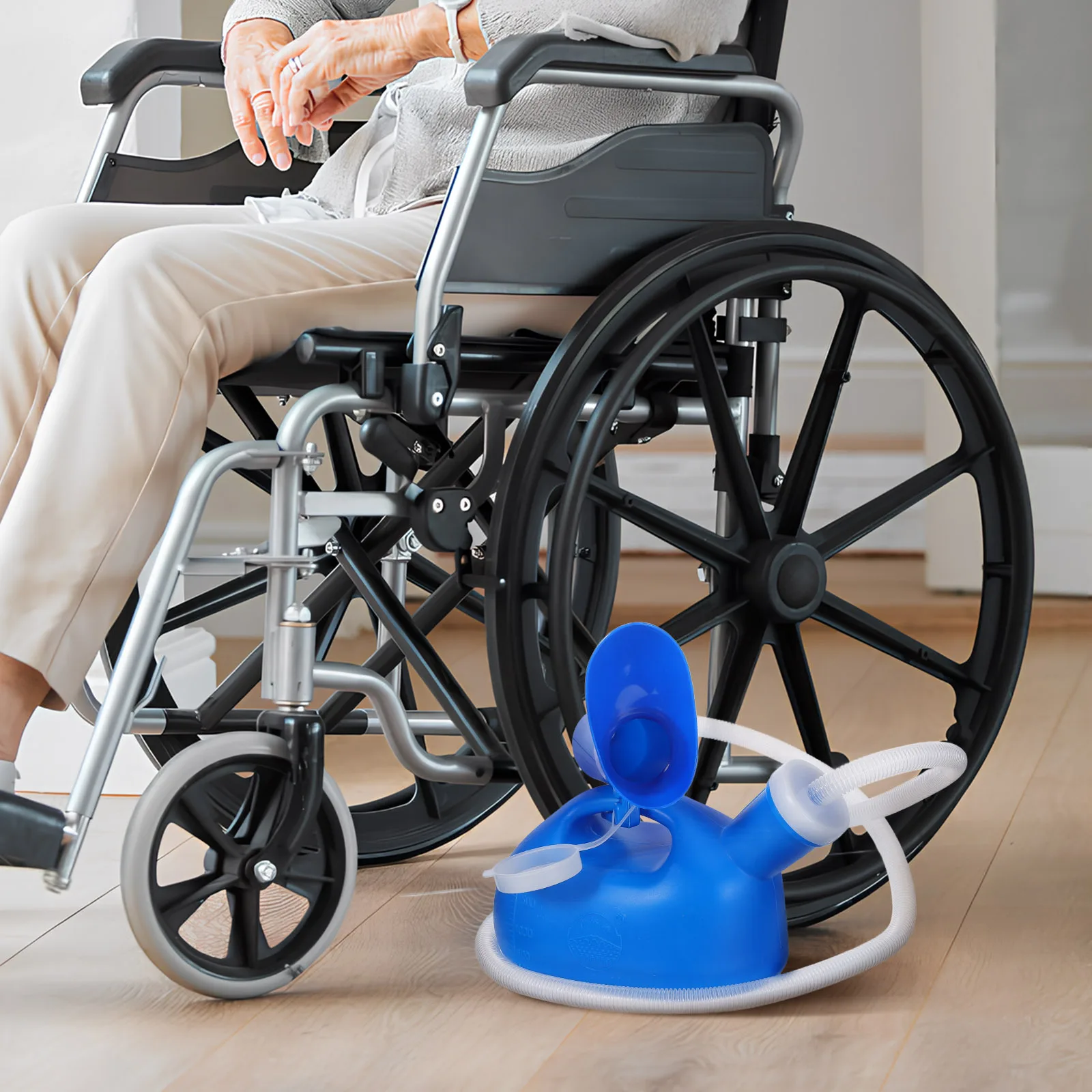 

2000Ml Reusable Portable Urinal for Women Travel Camping Toilet Bottle with Integrated Handle and Tight Seal Lid