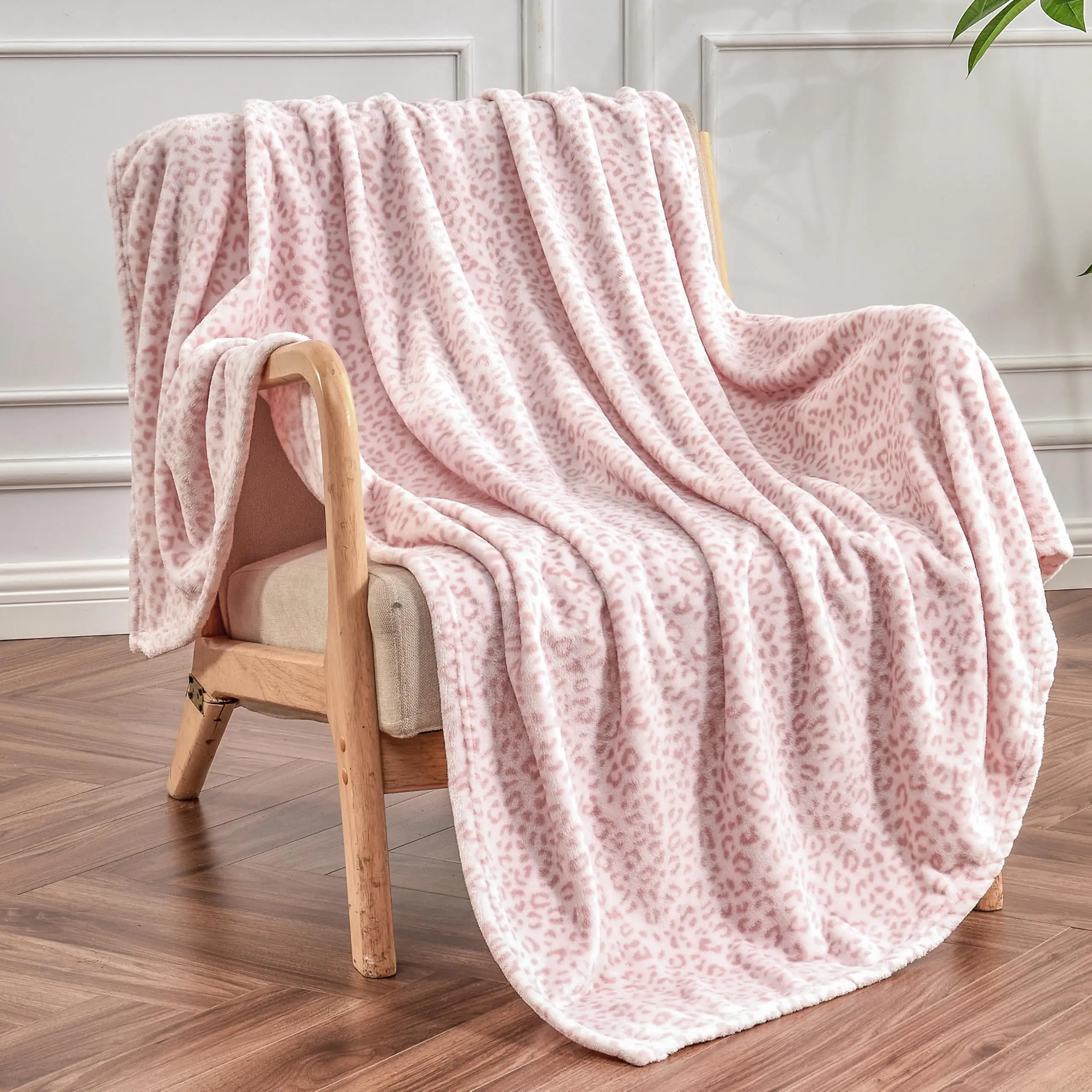 Blanket Throw Black White Cow Print Animal Spotted Pattern Soft Cozy Sofa Bed Blankets Western Room Decor Cute Blanket