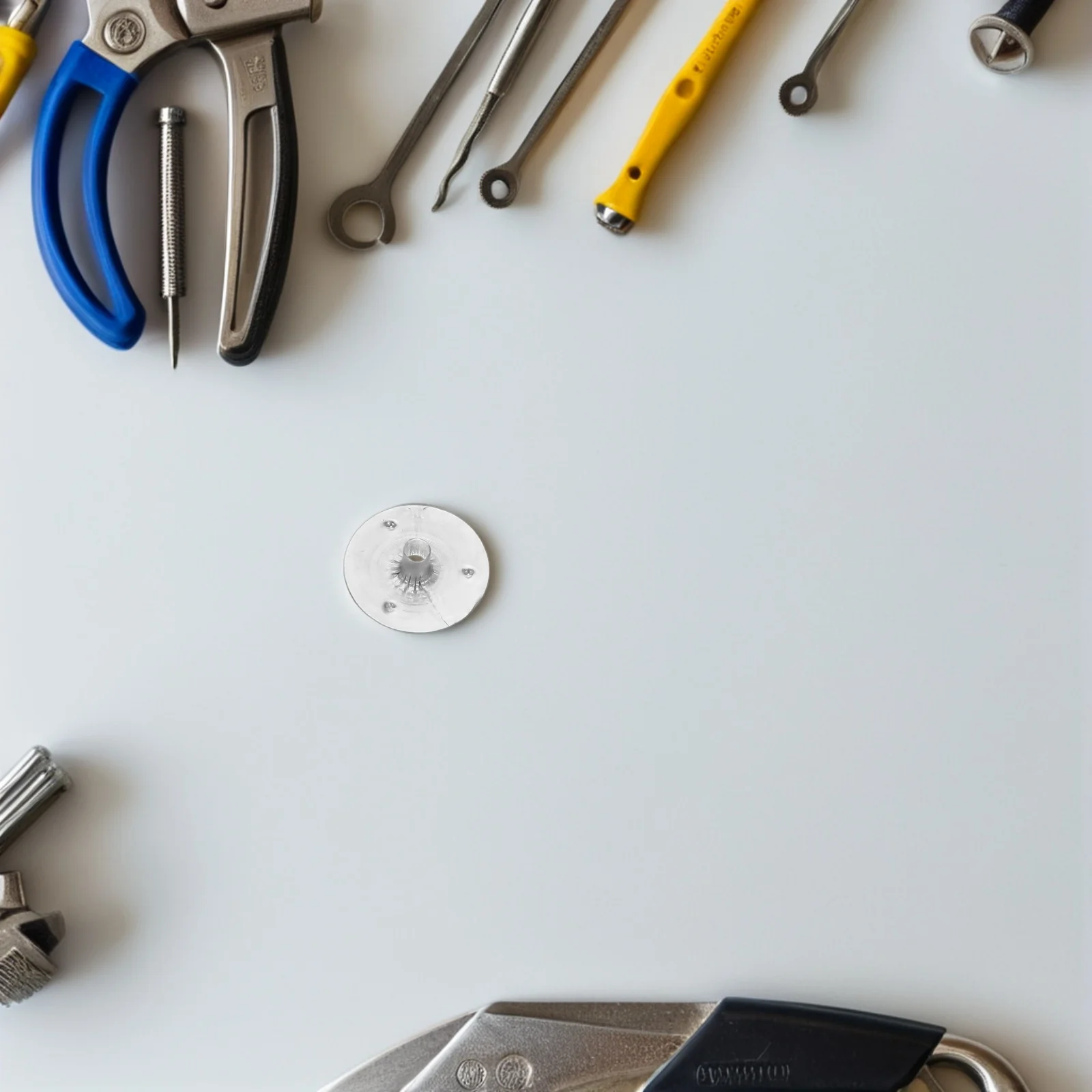 

600pcs Metal Wick Base Durable Galvanized Wick Holders For Diy Making Stable Support Jars Home Decor Craft Projects