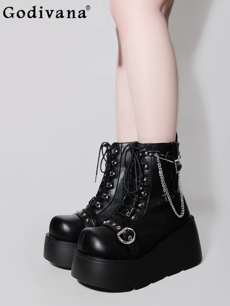 

Punk Gothic Women's Thick Bottom High-Heel Boots Fashion All-Match Y2K Metal Decorative Chain Ladies Round Toe High Heel Boots