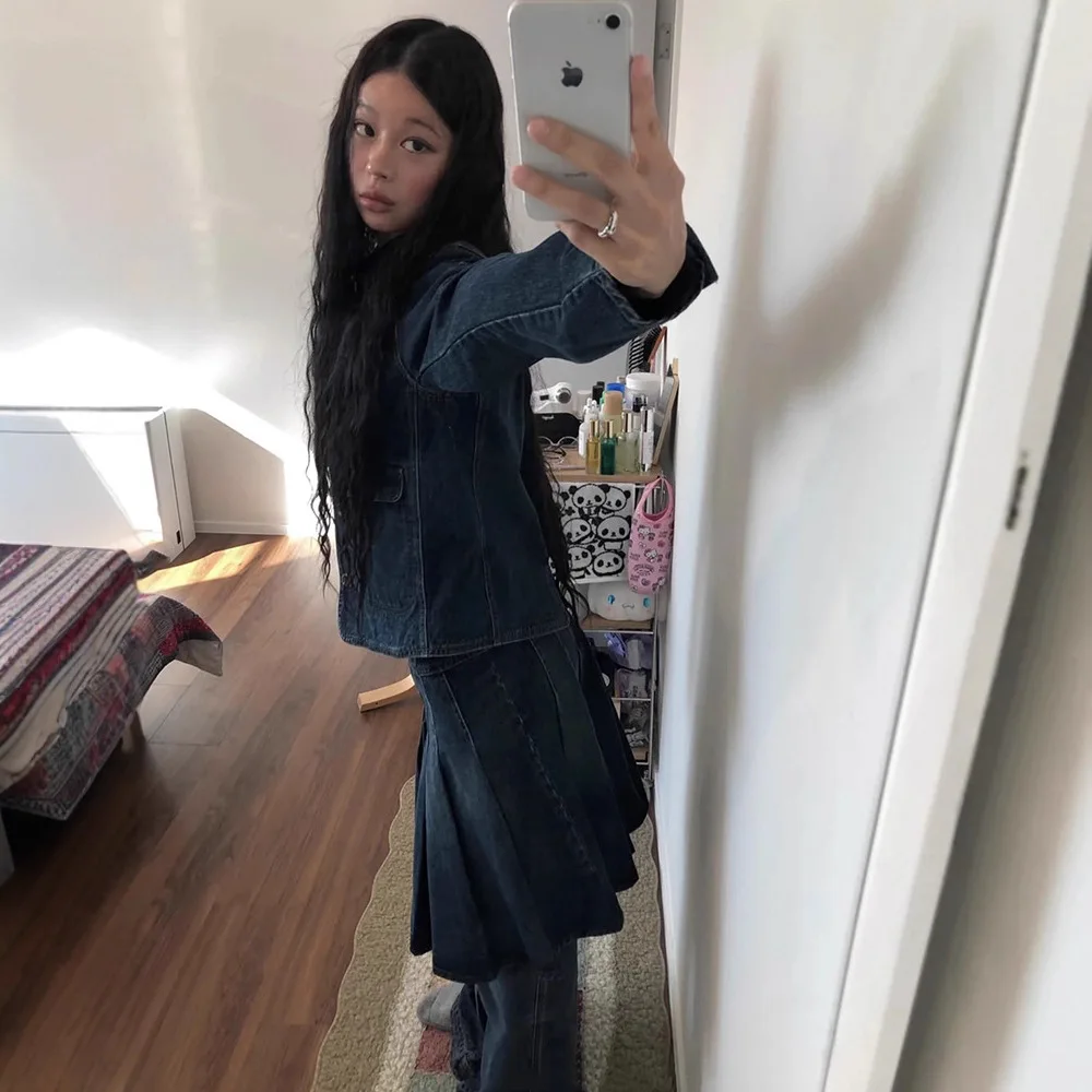 

Retro Japanese Sle Worn-look Denim Jaet Skirt Layering Loose Women's Autumn 2025 Cotton Gored Skirt Simple Sle