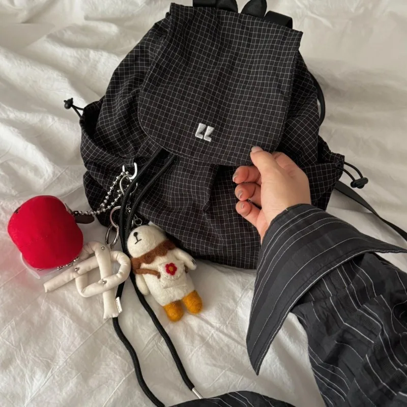 

Plaid Fashion Bag Women Vintage Korean Nylon School Backpack Versatile Harajuku 2025 Trend Female Back Pack Outdoor