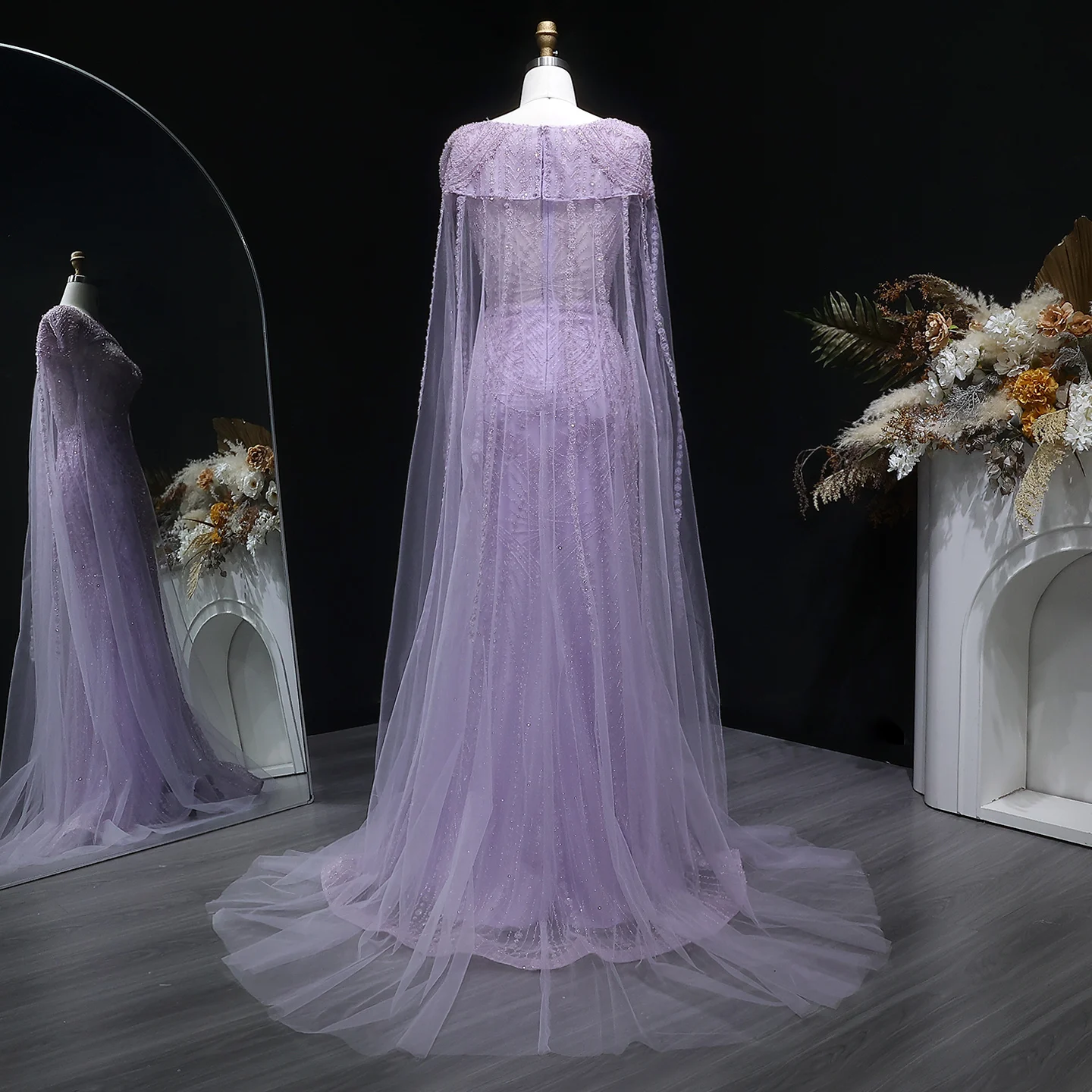 Sharon Said Elegante Fliederfarbene Meerjungfrauen-Abendkleider mit Cape-Ärmeln, Luxuriös Perlenbestickte Arabische Damen-Abendkleider SS019 Maßanfertigung – Detail 10