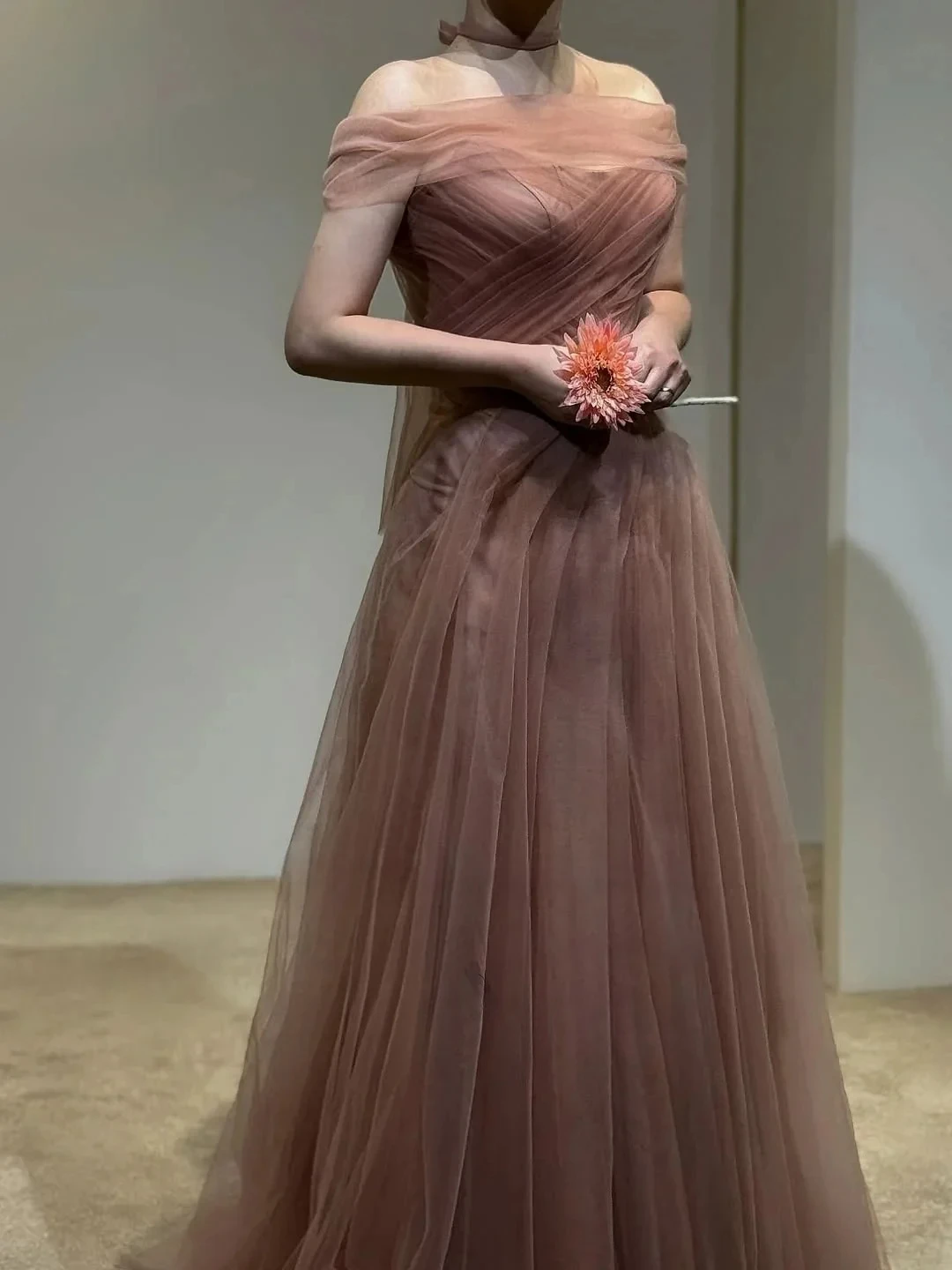 Elegant Brown Wedding Party Dress Off Shoulder Draped Floor Length Tulle Korea Photo Shoot Bridal Reception Gown Customized